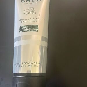 Bath & Body Works Shea Cucumber Moisturizing Body Wash - Silver and Black